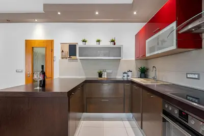 Kuhinja ili čajna kuhinja u objektu Apartment BANE, 70m from the sea, 8 pax