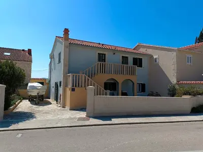 Zgrada u kojoj se nalazi apartman