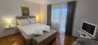 TV i/ili zabavni centar u objektu Apartmani Meri