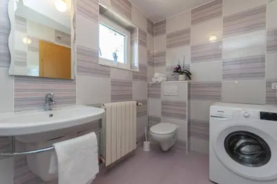 Kupaonica u objektu Nature View Spacious Five Bedroom Villa, Pool