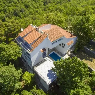Nature View Spacious Five Bedroom Villa