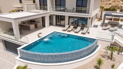 Bazen u objektu Seaview Villa Libero with spa zone, pool, billiard ili u blizini