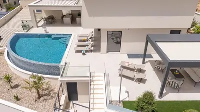 Bazen u objektu Seaview Villa Libero with spa zone, pool, billiard ili u blizini