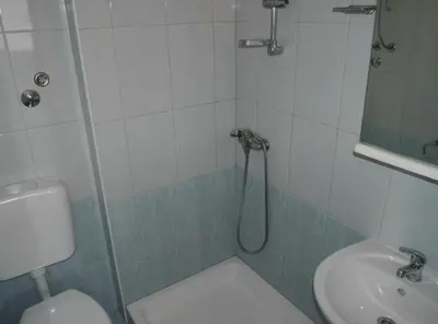 Kupaonica u objektu Dugi Rat Seaside Apartments