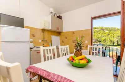 Kuhinja ili čajna kuhinja u objektu Apartments Lorena