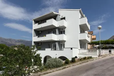 Pogled na planine ili pogled na planine iz apartmana