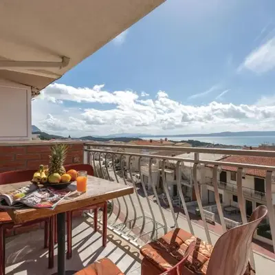 Two-Bedroom Apartment Makarska With Sea View 03