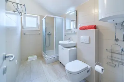 Kupaonica u objektu Villa Milna Bay - Heated Pool, Sea Views & Near Beach I Brač Island