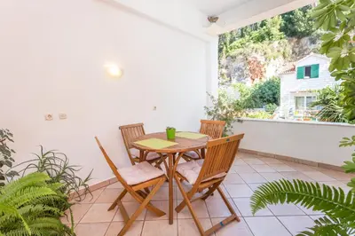 Vrt u objektu Apartments Lukrecia