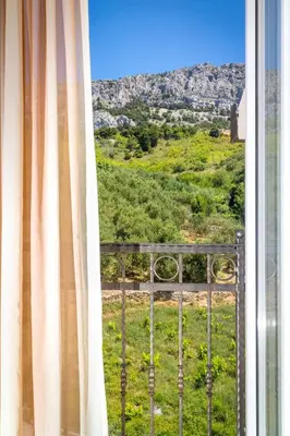 Pogled na planine ili pogled na planine iz apartmana