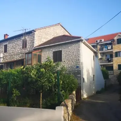 Apartments with WiFi Supetar