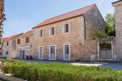 Zgrada u kojoj se nalazi apartman