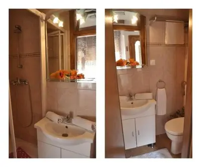 Kupaonica u objektu Captains Heritage - Traditional Apartment in Stari Grad