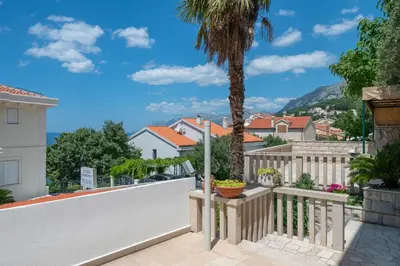 Pogled na planine ili pogled na planine iz apartmana