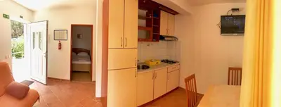 Kuhinja ili čajna kuhinja u objektu Apartments Nautic