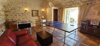 Stolni tenis u objektu Old Stone Villa with Pool, Jacuzzi, Walled Garden - Villa Kristina ili u blizini