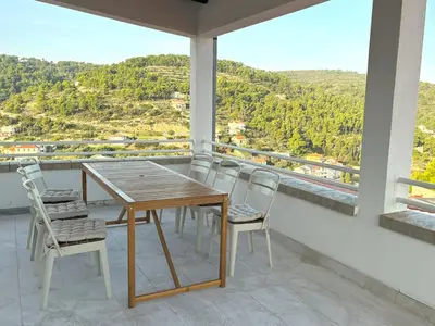 Pogled na planine ili pogled na planine iz apartmana