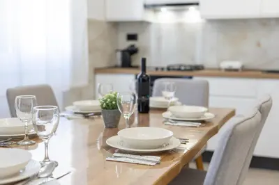 Kuhinja ili čajna kuhinja u objektu Domus Solis apartment