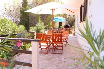 Vrt u objektu Holiday House Doda