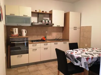 Kuhinja ili čajna kuhinja u objektu Apartmani Sara
