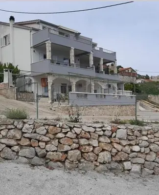 Zgrada u kojoj se nalazi apartman