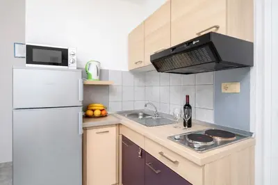 Kuhinja ili čajna kuhinja u objektu Apartment Complex in Lokva Rogoznica