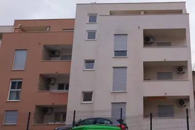Zgrada u kojoj se nalazi apartman