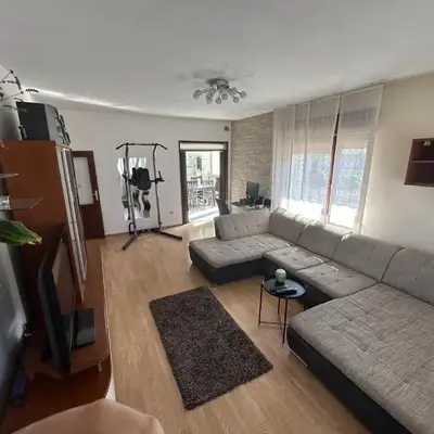 Split Breeze Apartment