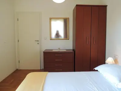 Krevet ili kreveti u jedinici u objektu Apartment 3785-1 for 4 Pers in Baska Voda