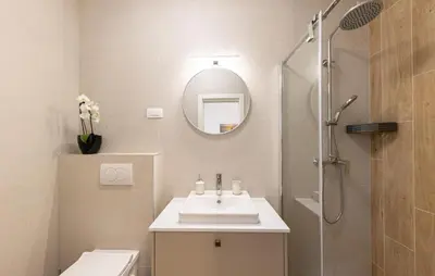 Kupaonica u objektu Luxurious Home In Zadvarje