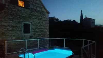 Bazen u objektu Holiday Home Bobovisca ili u blizini