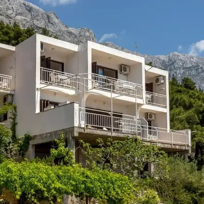 Apartments with parking space Baska Voda - Makarska - 301