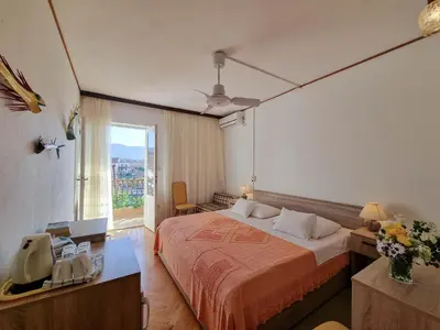 Krevet ili kreveti u jedinici u objektu Apartments and rooms by the sea Vrboska (Hvar) - 540