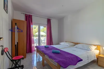 Krevet ili kreveti u jedinici u objektu Seaside secluded apartments Cove Torac, Hvar - 575