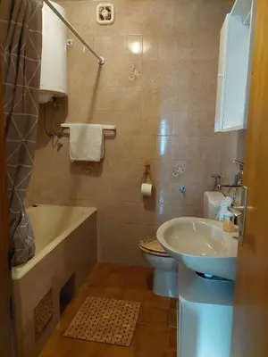 Kupaonica u objektu Apartments with parking space Postira, Brac - 700