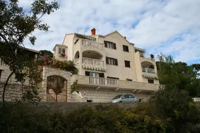 Zgrada u kojoj se nalazi apartman