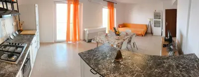 Kuhinja ili čajna kuhinja u objektu Apartman None
