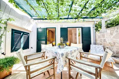 Popločani dio dvorišta ili vanjski dio objekta Apartments by the sea Povlja, Brac - 24129