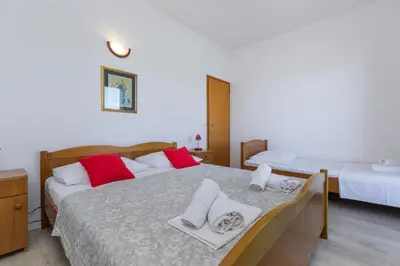 Krevet ili kreveti u jedinici u objektu Apartments with parking space Duce, Omis - 2778