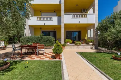 Vrt u objektu Apartment Duce 2778b