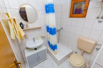 Kupaonica u objektu Apartments by the sea Pisak, Omis - 2802
