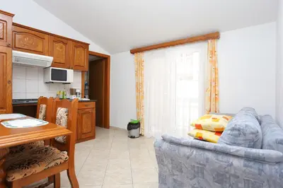 Kuhinja ili čajna kuhinja u objektu Apartments with parking space Stanici, Omis - 2818