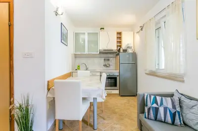 Kuhinja ili čajna kuhinja u objektu Apartment Postira 2948b