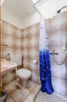 Kupaonica u objektu Apartments by the sea Sumartin - Brac - 2952