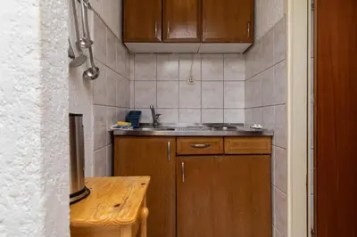 Kuhinja ili čajna kuhinja u objektu Apartments by the sea Duce, Omis - 2992