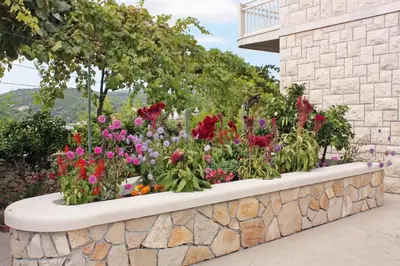 Vrt u objektu Apartments by the sea Sumartin, Brac - 5620