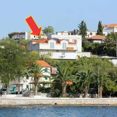 Apartments by the sea Sumartin