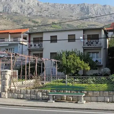 Apartments by the sea Sumpetar