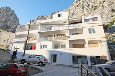 Pogled na planine ili pogled na planine iz apartmana