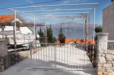 Pogled na planine ili pogled na planine iz apartmana
